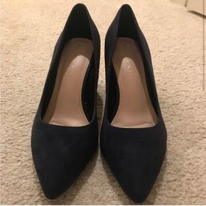 Kelly & Katie Size 7  Navy Blue Heels